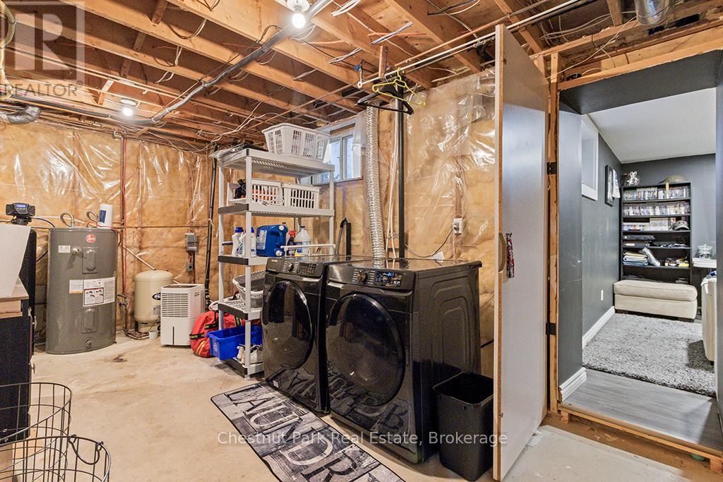 115 Mary Avenue, Georgian Bluffs, Ontario  N4K 5N5 - Photo 35 - X12534682