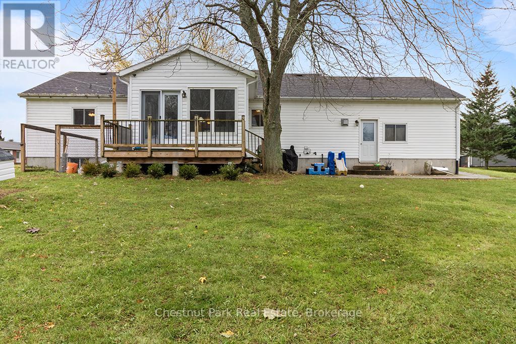 115 Mary Avenue, Georgian Bluffs, Ontario  N4K 5N5 - Photo 41 - X12534682