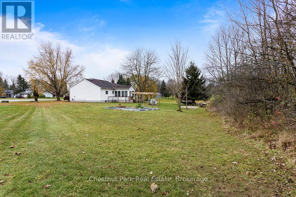 115 Mary Avenue, Georgian Bluffs, Ontario  N4K 5N5 - Photo 48 - X12534682