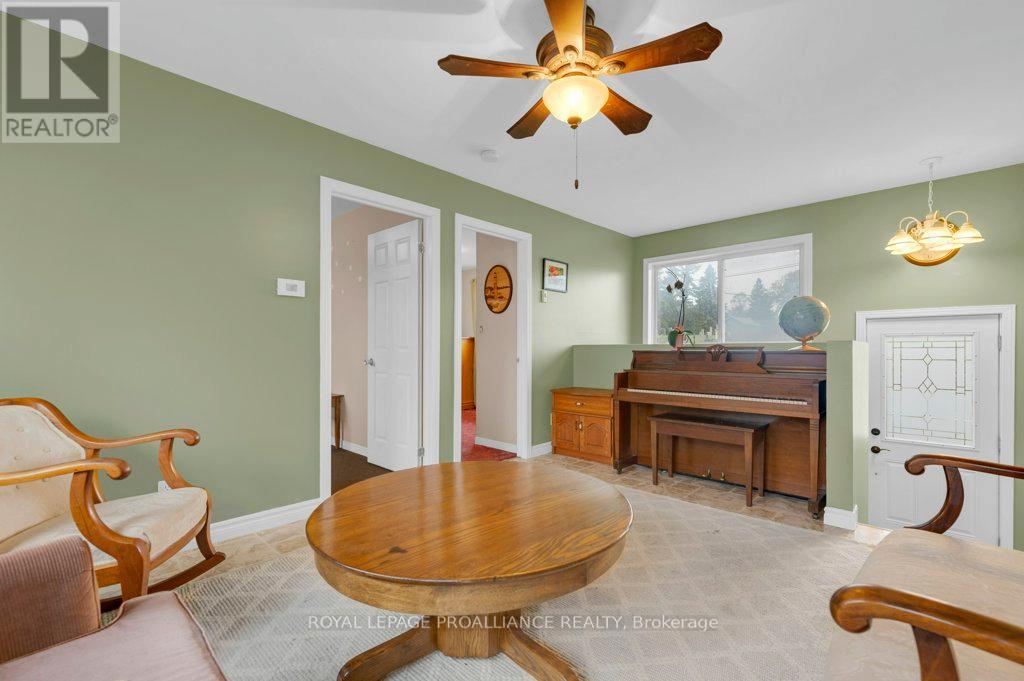 1643 County Road 5, Quinte West, Ontario  K0K 2C0 - Photo 9 - X12534662