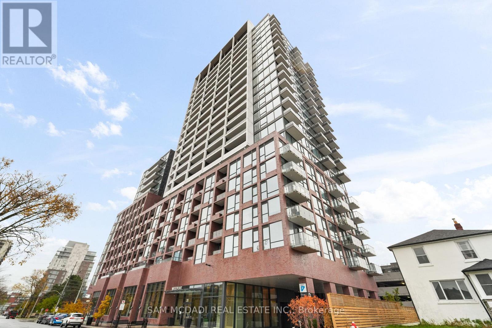 813 - 28 ANN STREET, Mississauga, Ontario