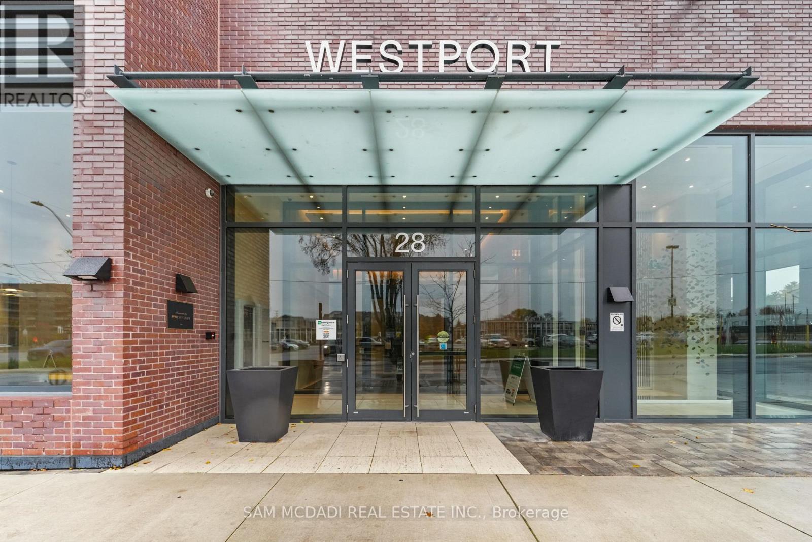 813 - 28 Ann Street, Mississauga, Ontario  L5G 0E1 - Photo 3 - W12534420