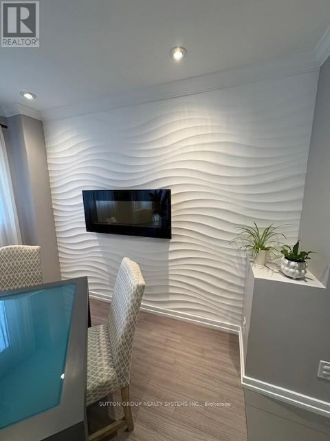 68 - 215 Mississauga Valley Boulevard, Mississauga, Ontario  L5A 1Y7 - Photo 11 - W12534428