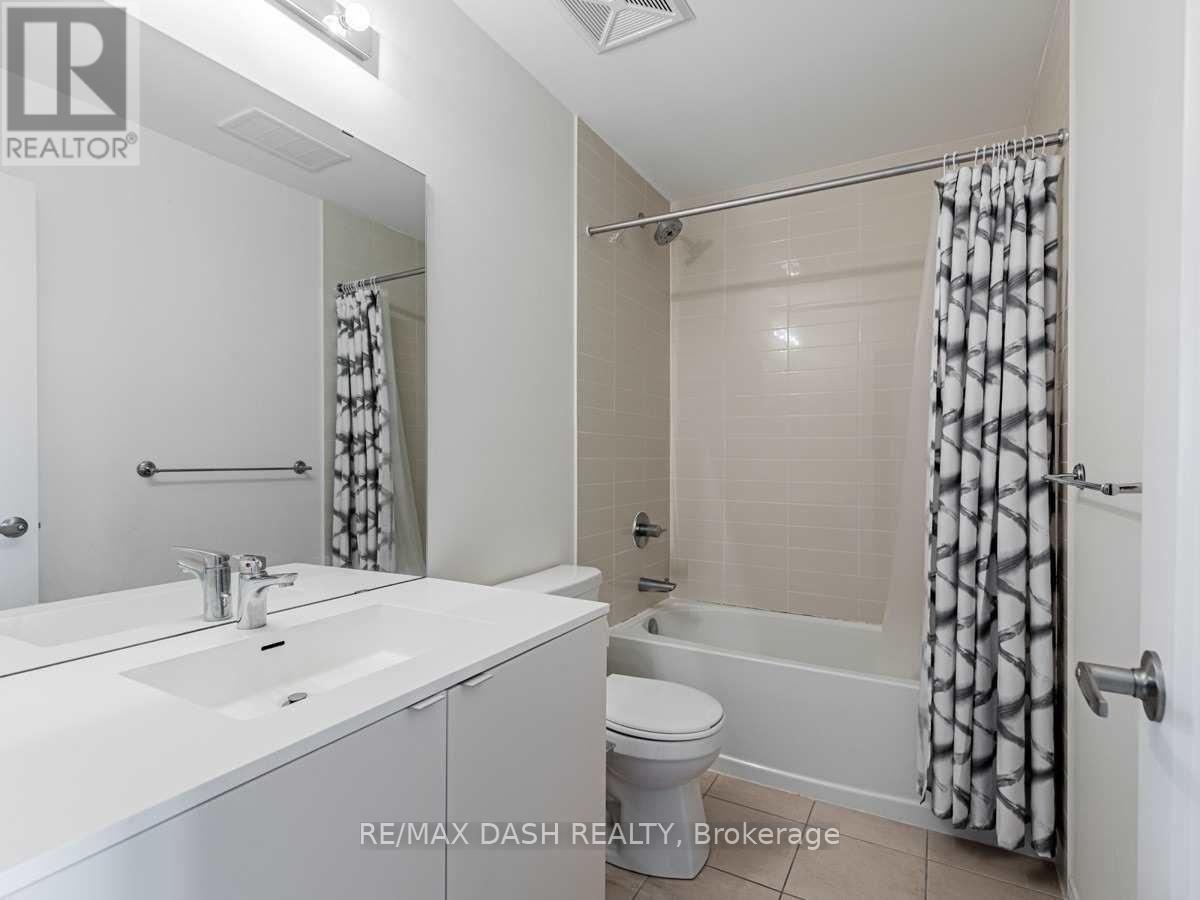 304 - 1110 Briar Hill Avenue E, Toronto, Ontario  M6B 0A9 - Photo 5 - W12534444