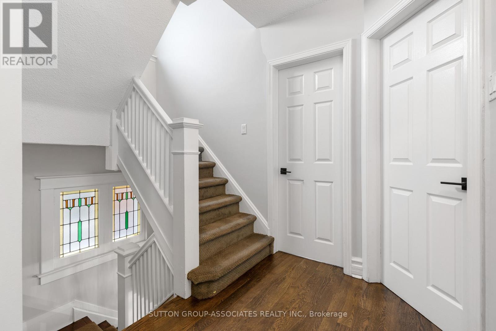 35 Highview Crescent, Toronto, Ontario  M6H 2Y3 - Photo 17 - W12534484