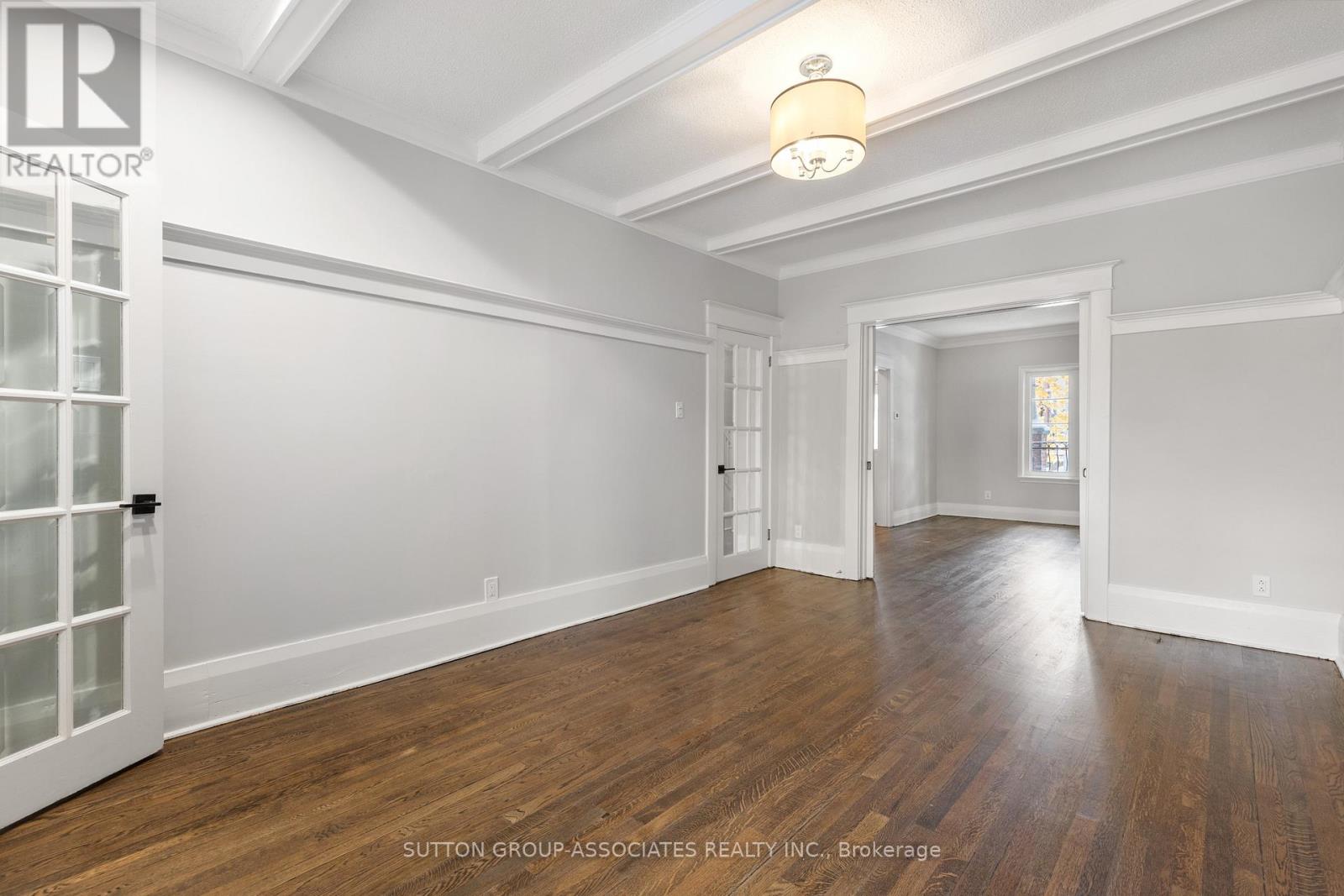 35 Highview Crescent, Toronto, Ontario  M6H 2Y3 - Photo 29 - W12534484