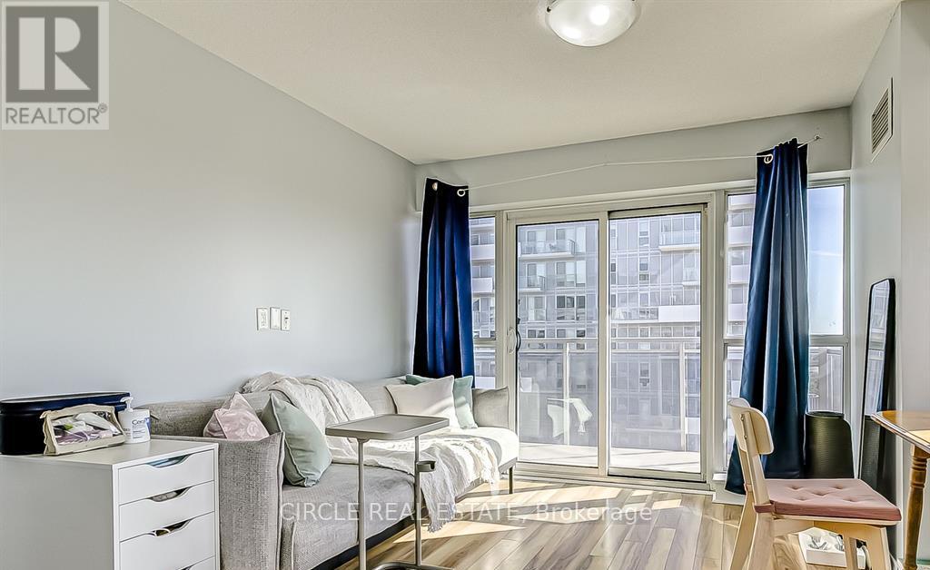 2207 - 215 Queen Street, Brampton, Ontario  L6W 0A9 - Photo 6 - W12534486