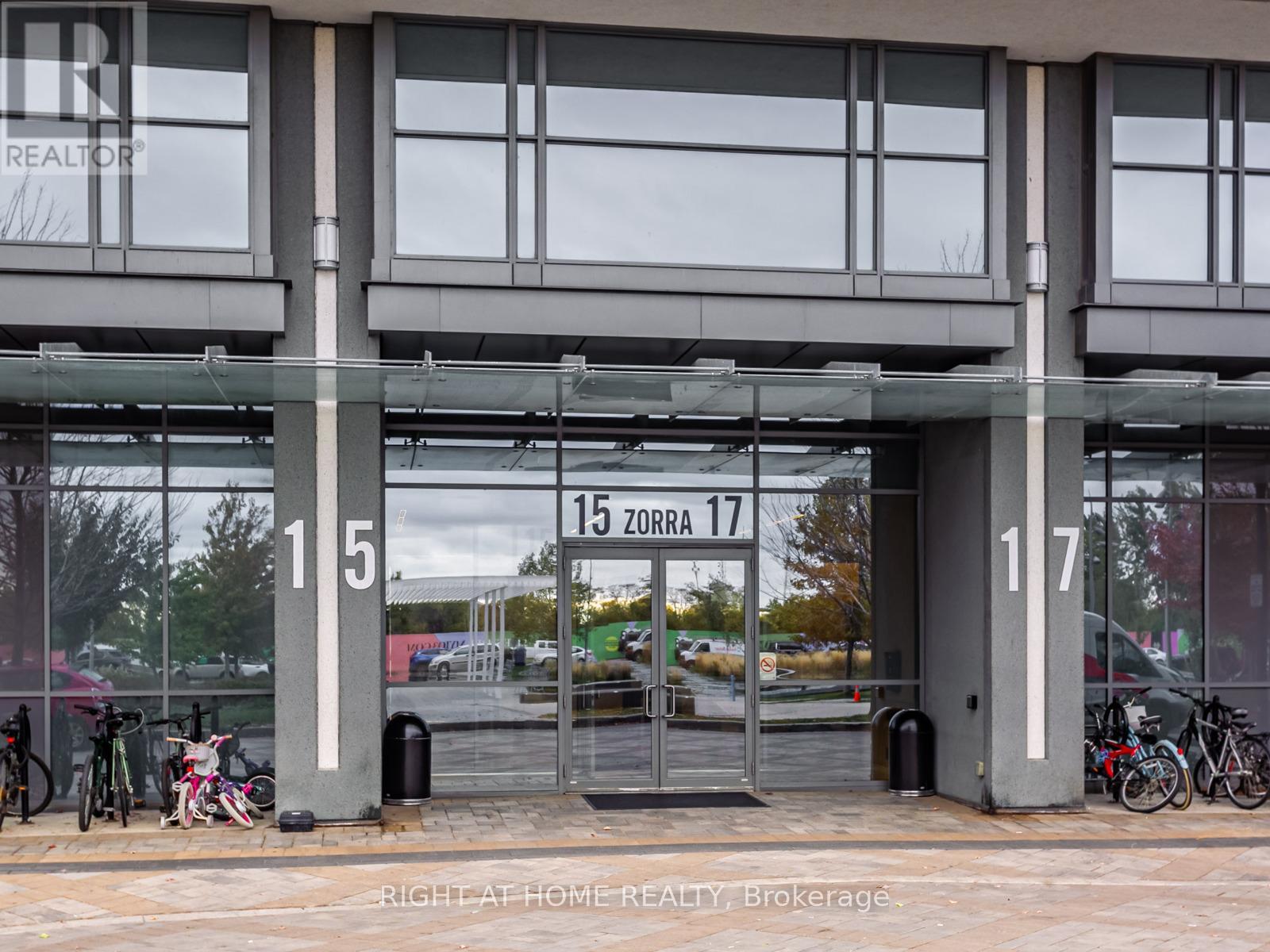 504 - 17 Zorra Street, Toronto, Ontario  M8Z 0C8 - Photo 2 - W12534490