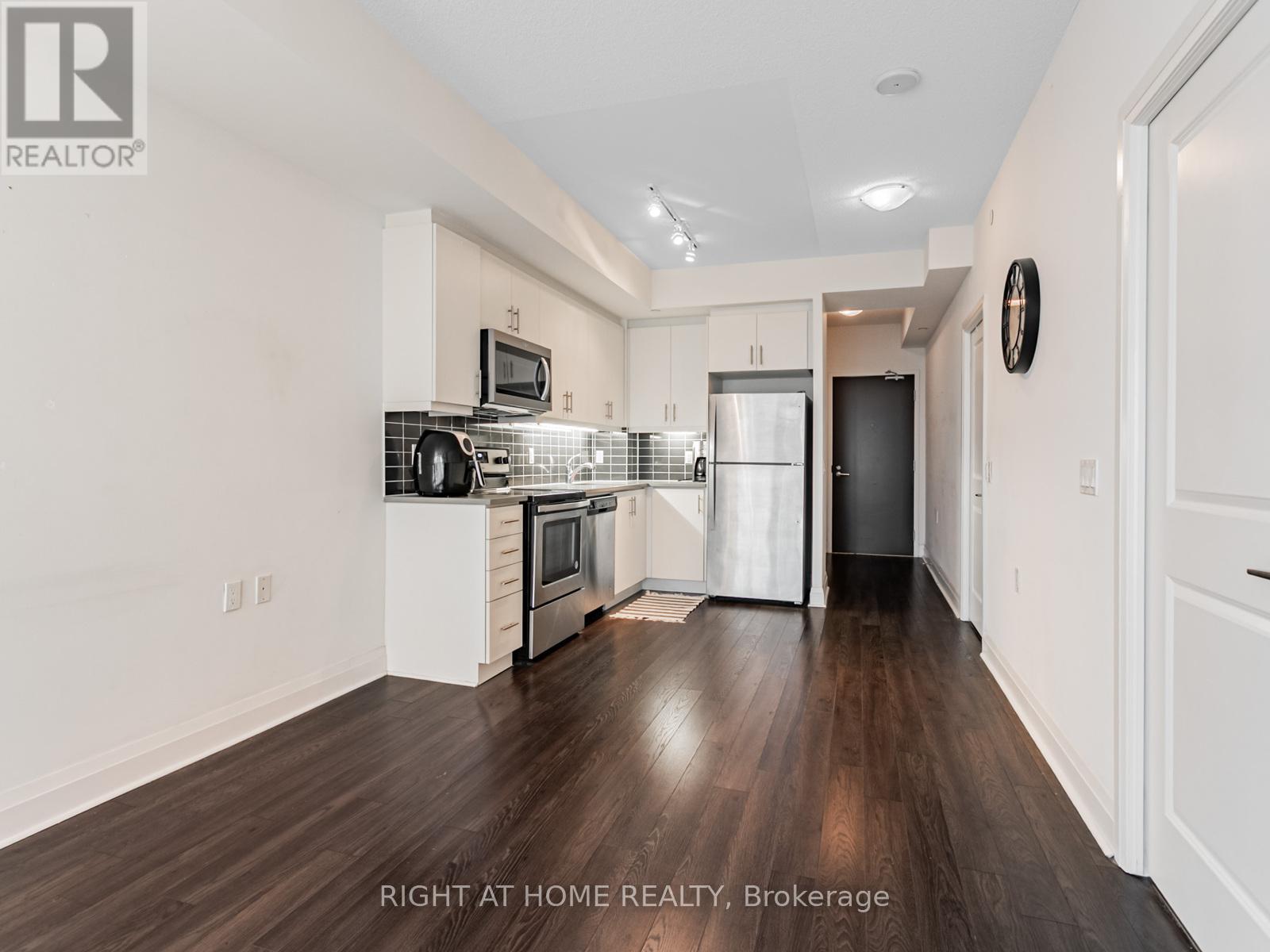 504 - 17 Zorra Street, Toronto, Ontario  M8Z 0C8 - Photo 5 - W12534490