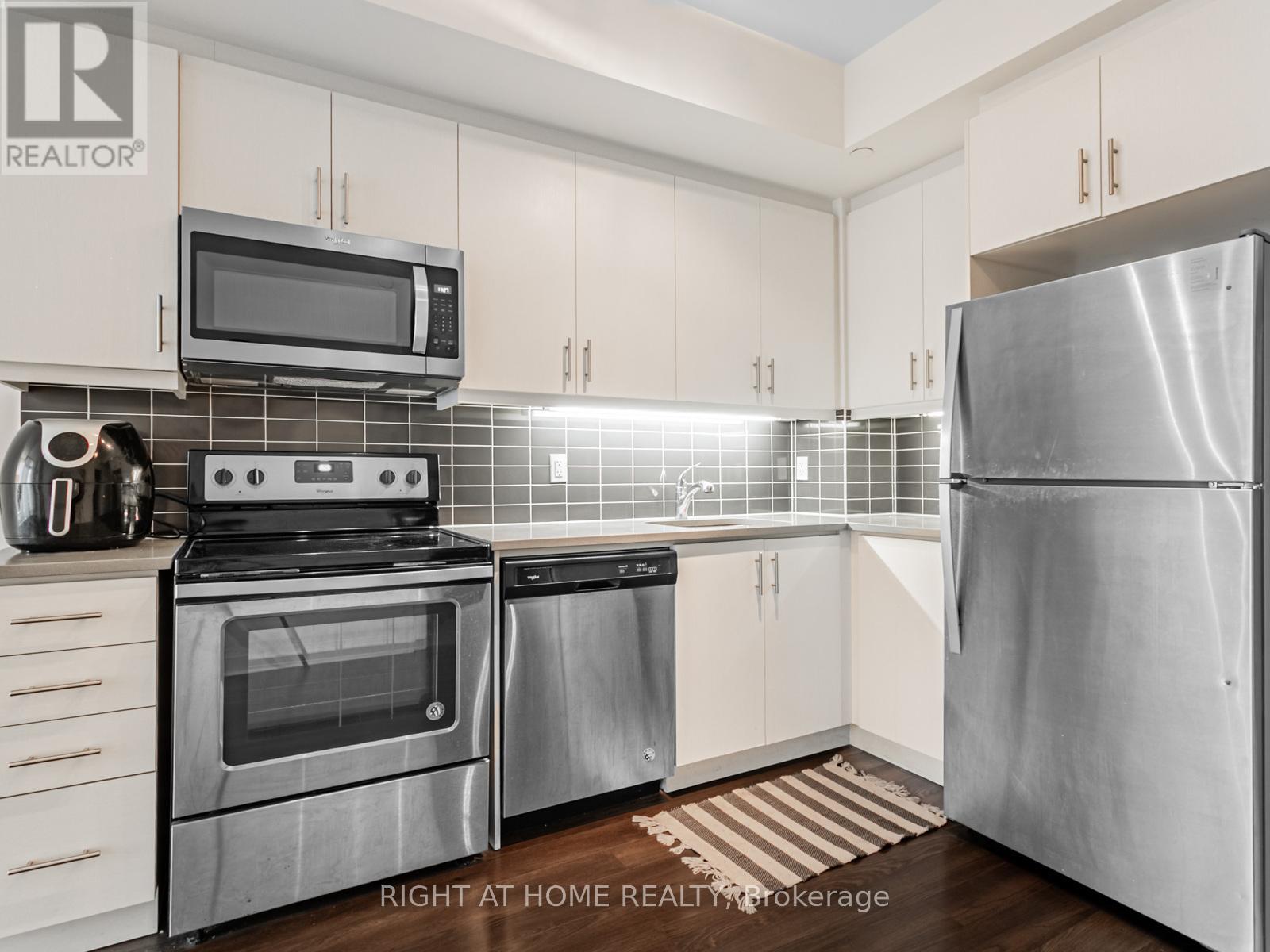 504 - 17 Zorra Street, Toronto, Ontario  M8Z 0C8 - Photo 7 - W12534490