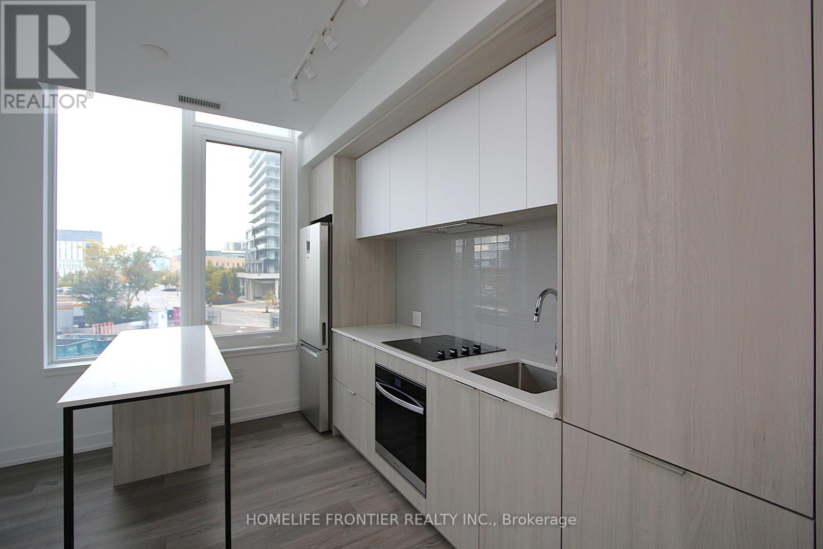 202 - 395 Square One Drive, Mississauga, Ontario  L5B 0P6 - Photo 6 - W12534510