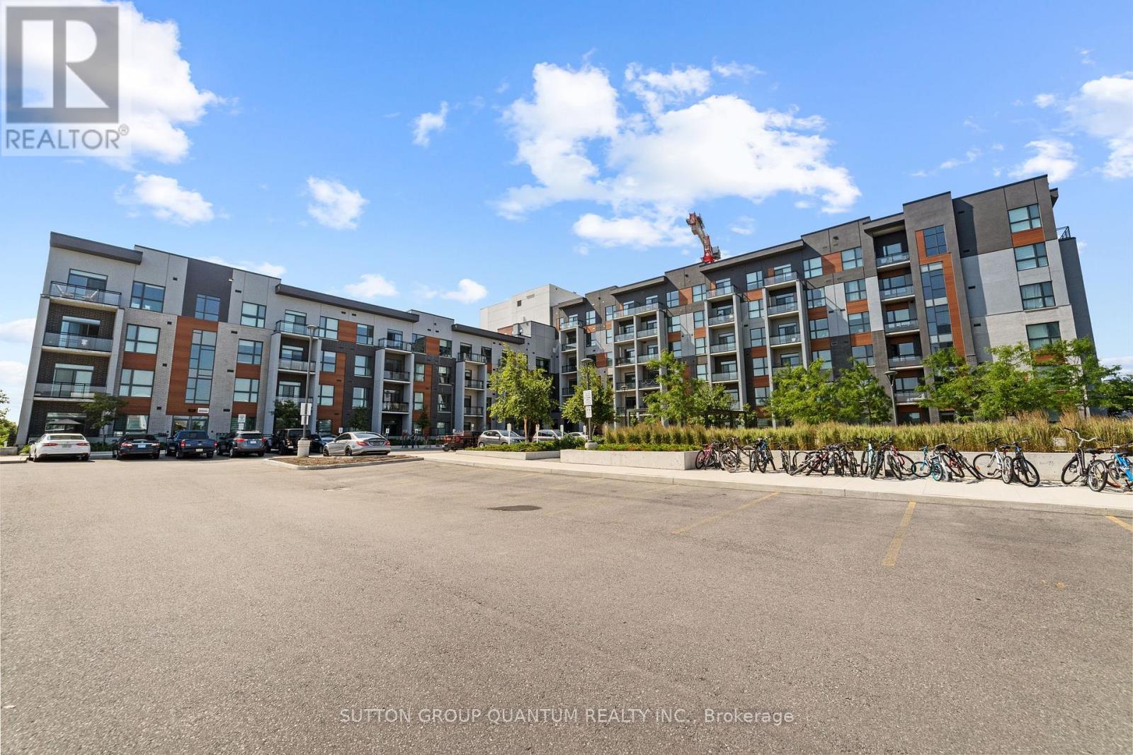 324 - 95 DUNDAS STREET W, Oakville, Ontario
