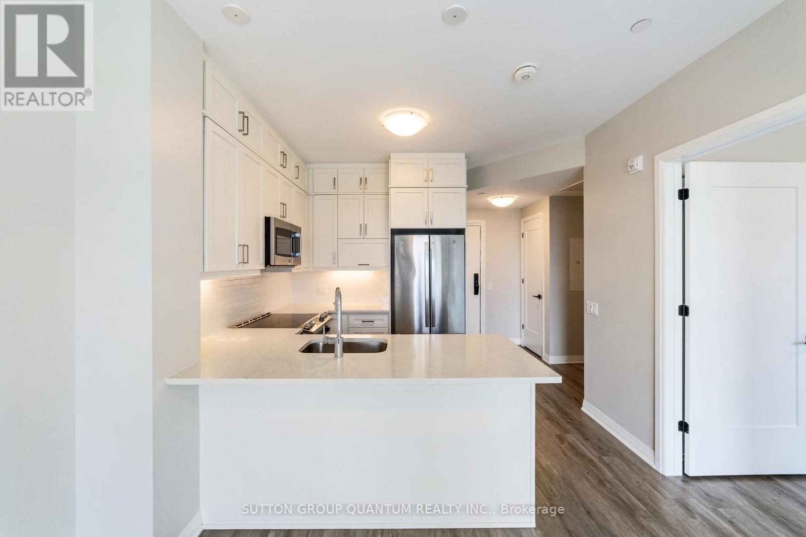 324 - 95 Dundas Street W, Oakville, Ontario  L6M 5N4 - Photo 10 - W12534524