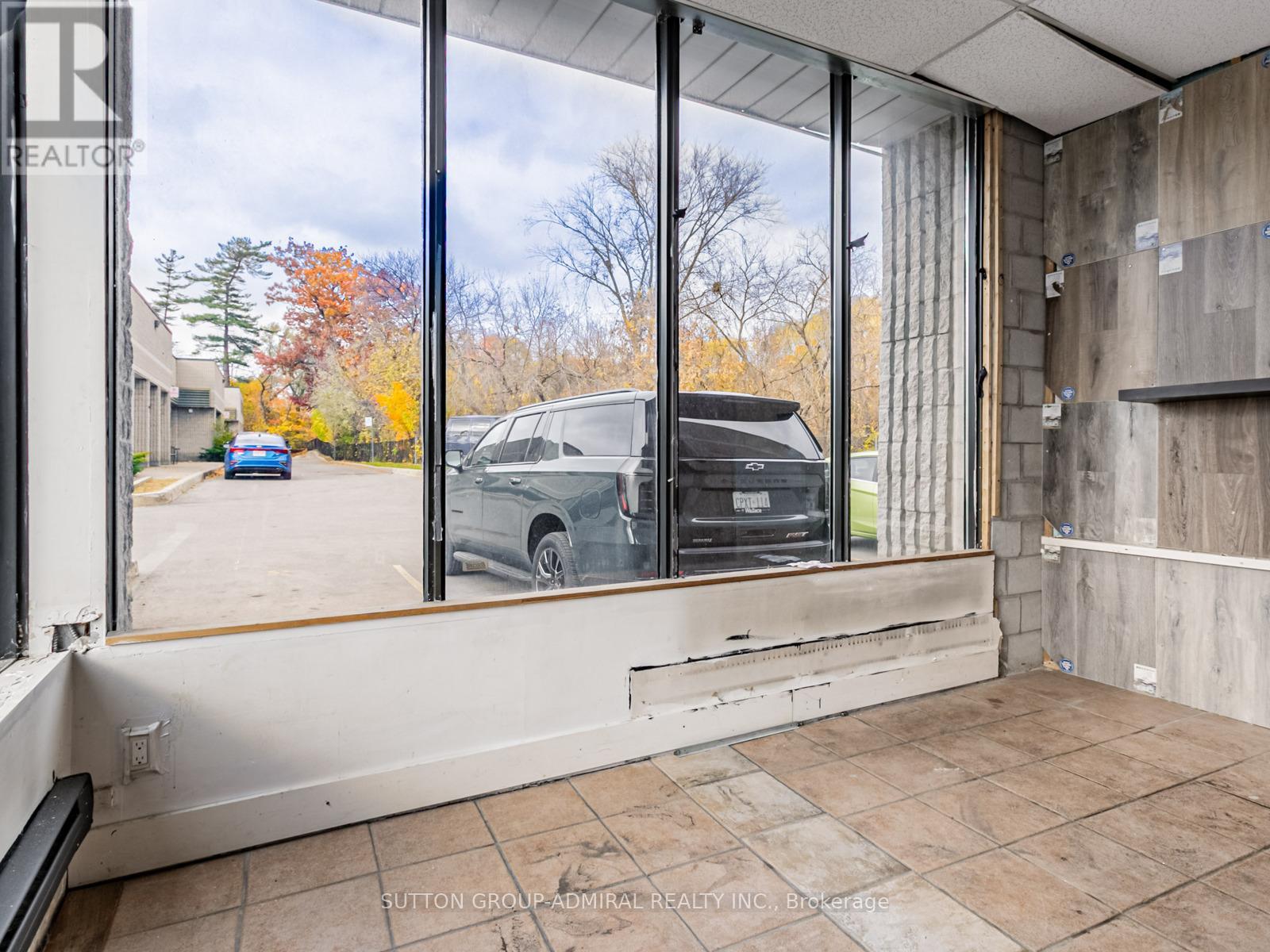 6 - 1605 Sedlescomb Drive, Mississauga, Ontario  L4X 1M4 - Photo 13 - W12534552