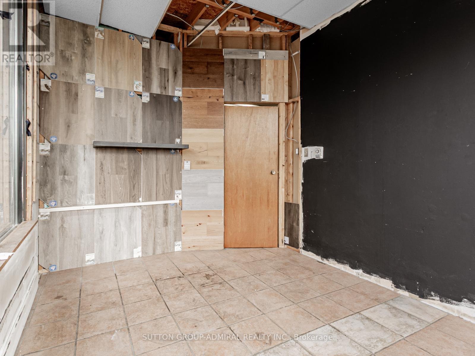 6 - 1605 Sedlescomb Drive, Mississauga, Ontario  L4X 1M4 - Photo 14 - W12534552