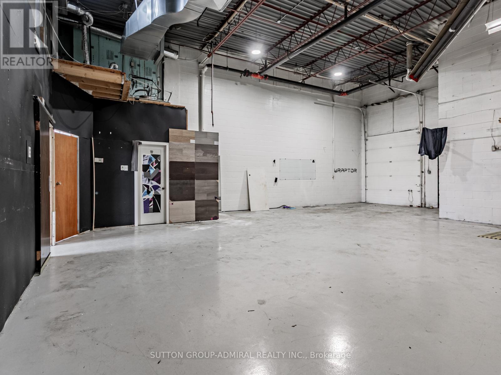 6 - 1605 Sedlescomb Drive, Mississauga, Ontario  L4X 1M4 - Photo 16 - W12534552