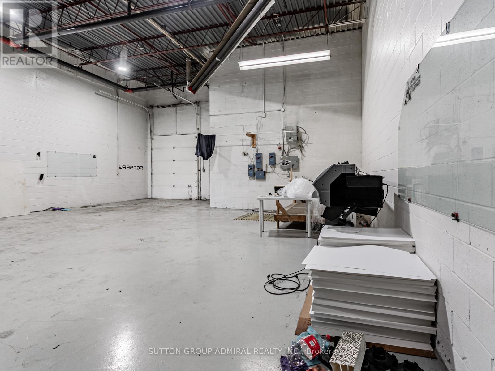 6 - 1605 Sedlescomb Drive, Mississauga, Ontario  L4X 1M4 - Photo 22 - W12534552