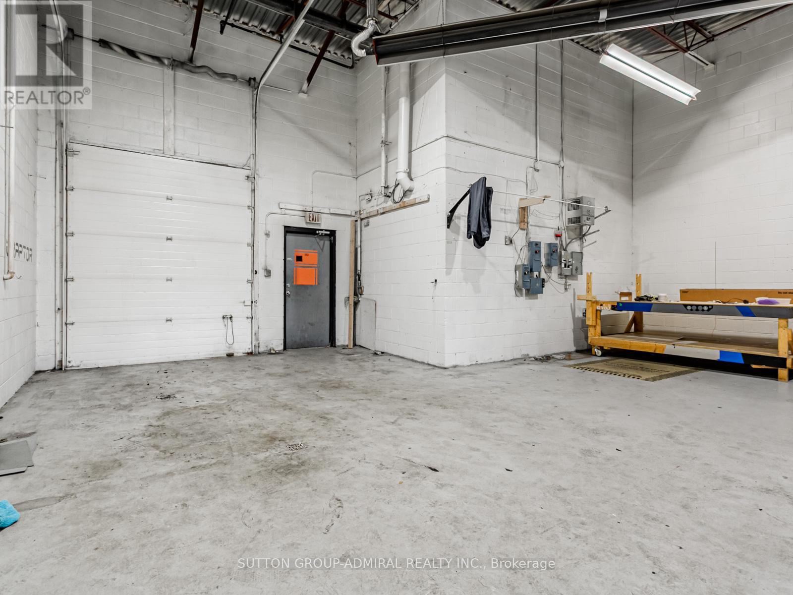 6 - 1605 Sedlescomb Drive, Mississauga, Ontario  L4X 1M4 - Photo 25 - W12534552