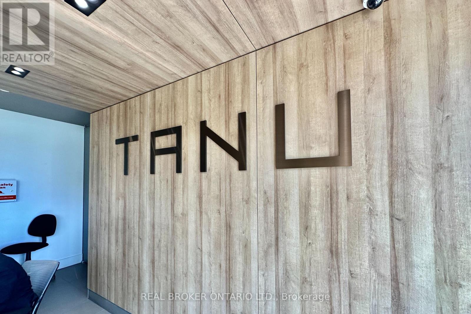 518 - 21 Park Street E, Mississauga, Ontario  L5G 1L7 - Photo 24 - W12534562