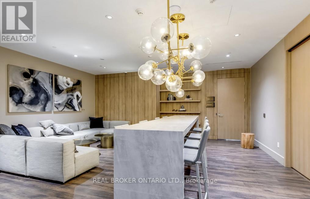 518 - 21 Park Street E, Mississauga, Ontario  L5G 1L7 - Photo 34 - W12534562