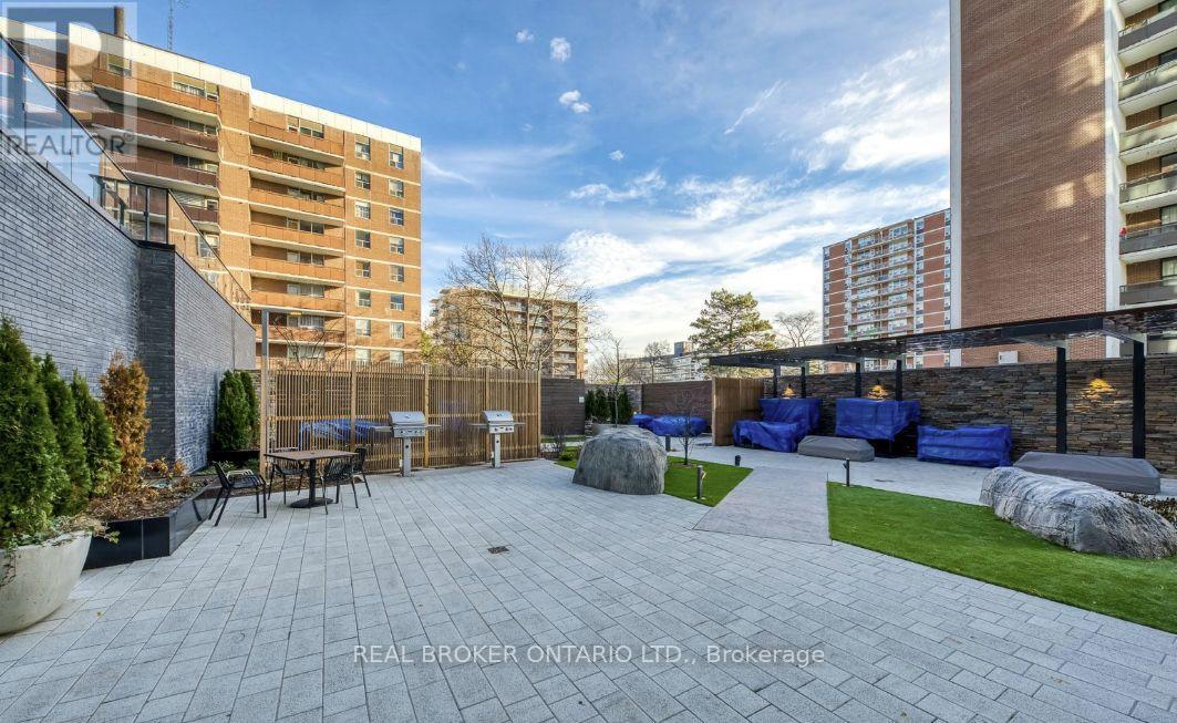 518 - 21 Park Street E, Mississauga, Ontario  L5G 1L7 - Photo 36 - W12534562