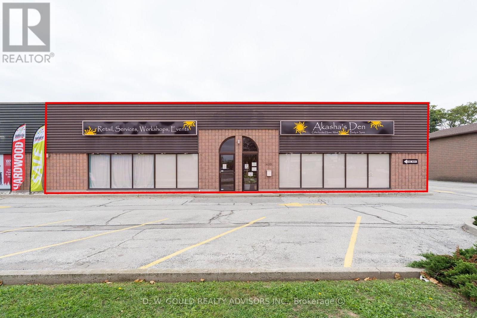 426-430 SPEERS ROAD, Oakville, Ontario