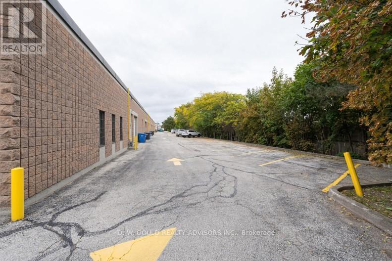 426-430 Speers Road, Oakville, Ontario  L6K 2G2 - Photo 11 - W12534578