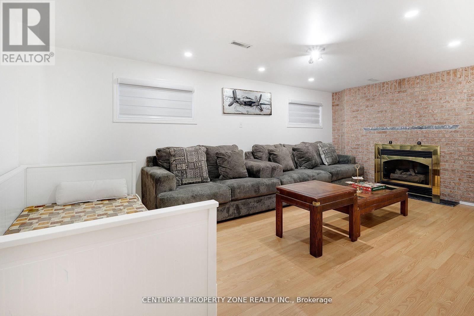 66 Gondola Crescent, Brampton, Ontario  L6S 1W6 - Photo 15 - W12534586