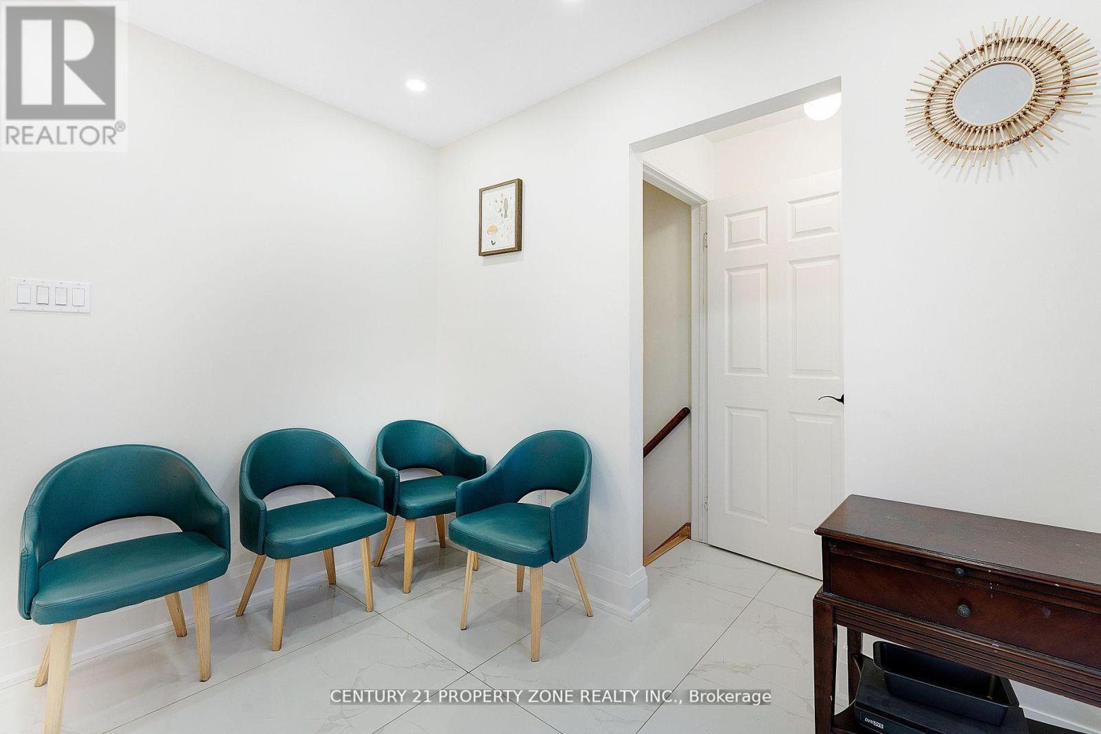 66 Gondola Crescent, Brampton, Ontario  L6S 1W6 - Photo 17 - W12534586