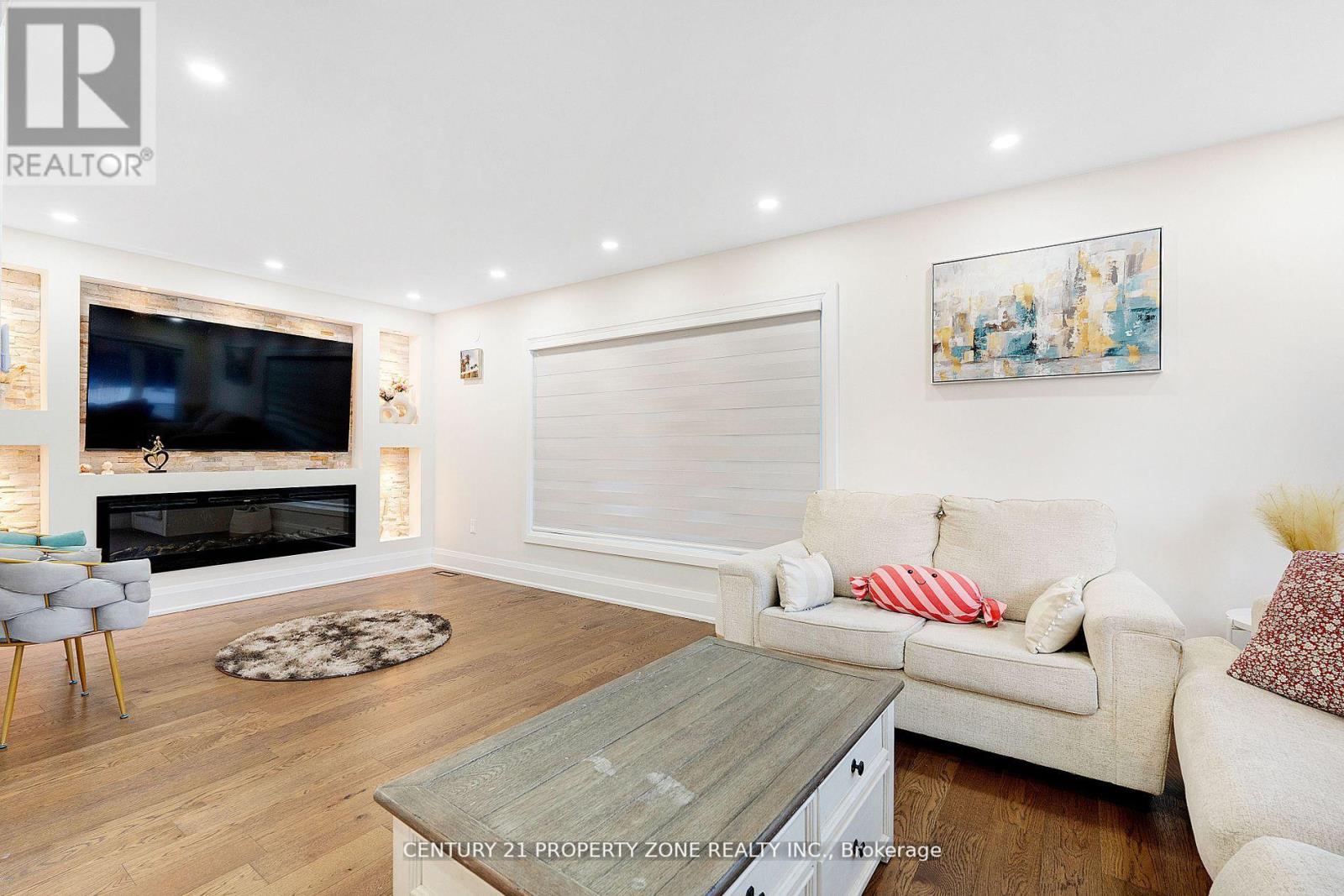 66 Gondola Crescent, Brampton, Ontario  L6S 1W6 - Photo 21 - W12534586