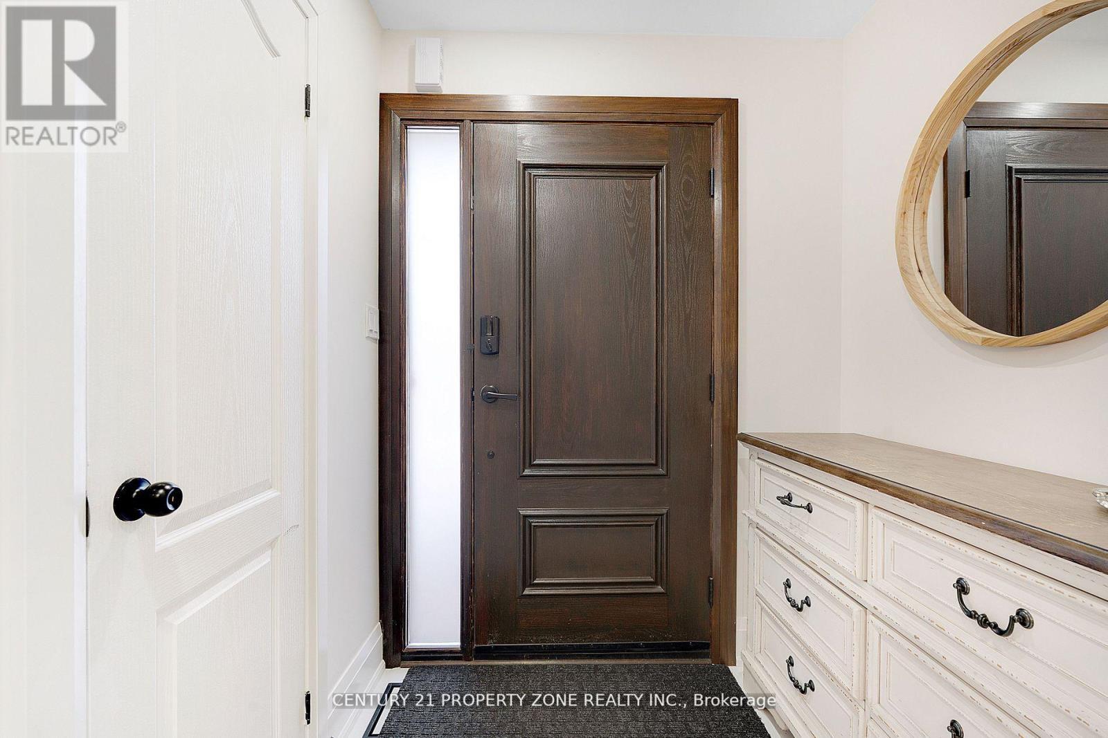 66 Gondola Crescent, Brampton, Ontario  L6S 1W6 - Photo 7 - W12534586