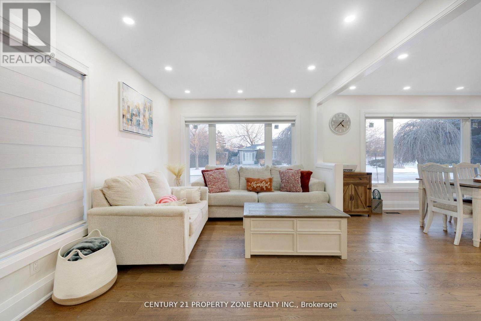 66 Gondola Crescent, Brampton, Ontario  L6S 1W6 - Photo 8 - W12534586