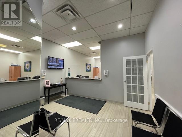 F - 2120 Eglinton Avenue W, Toronto, Ontario  M6E 2K8 - Photo 13 - W12534590