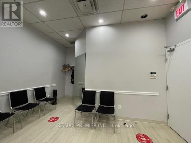 F - 2120 Eglinton Avenue W, Toronto, Ontario  M6E 2K8 - Photo 15 - W12534590