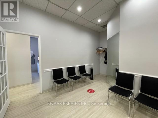 F - 2120 Eglinton Avenue W, Toronto, Ontario  M6E 2K8 - Photo 16 - W12534590