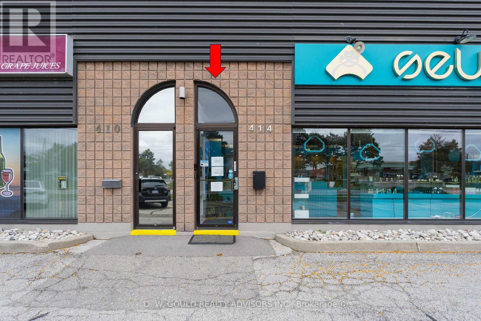 414 Speers Road, Oakville, Ontario  L6K 2G2 - Photo 5 - W12534594