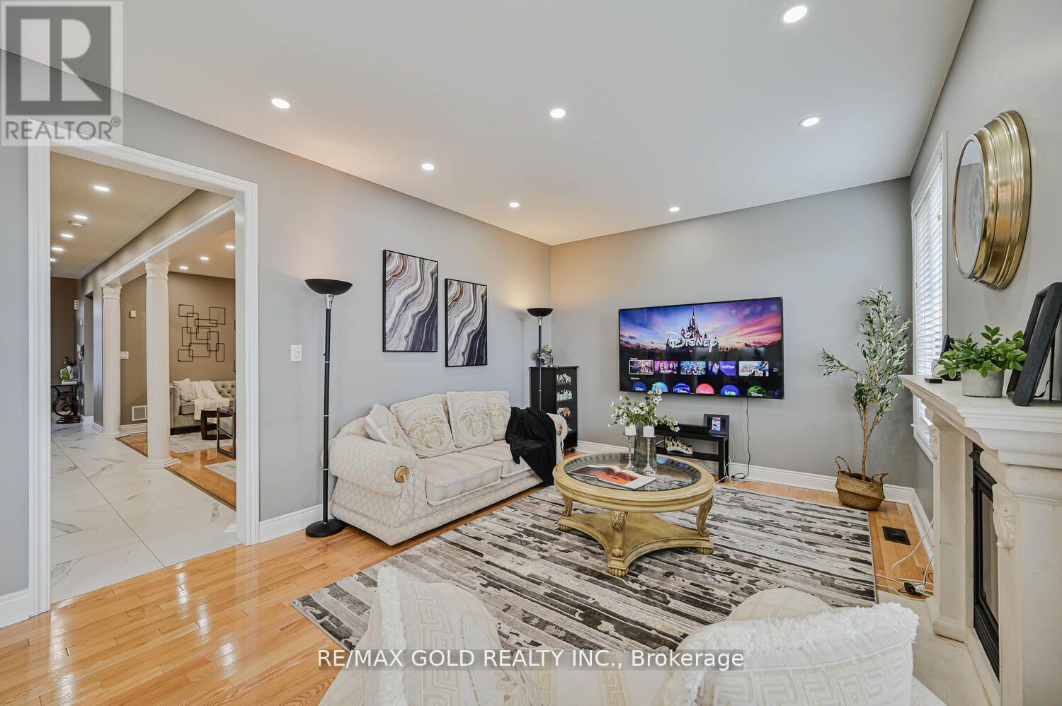 23 Yellow Pine Road, Brampton, Ontario  L6P 2E4 - Photo 20 - W12534598