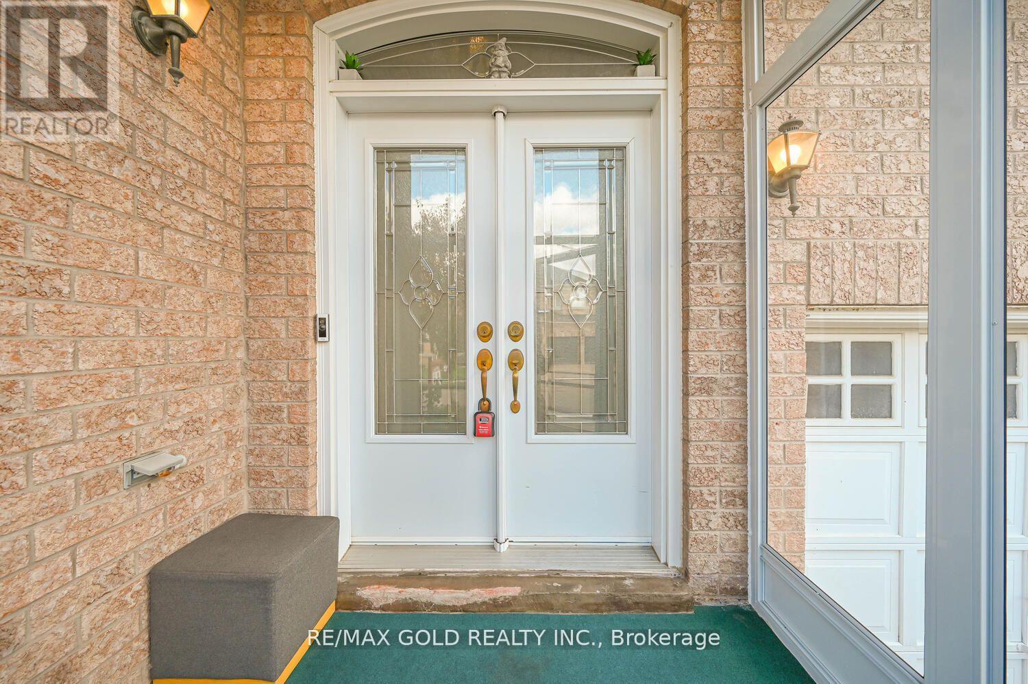 23 Yellow Pine Road, Brampton, Ontario  L6P 2E4 - Photo 50 - W12534598