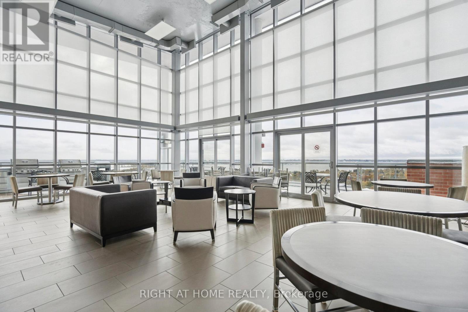 1002 - 551 Maple Avenue, Burlington, Ontario  L7S 1M7 - Photo 25 - W12534612