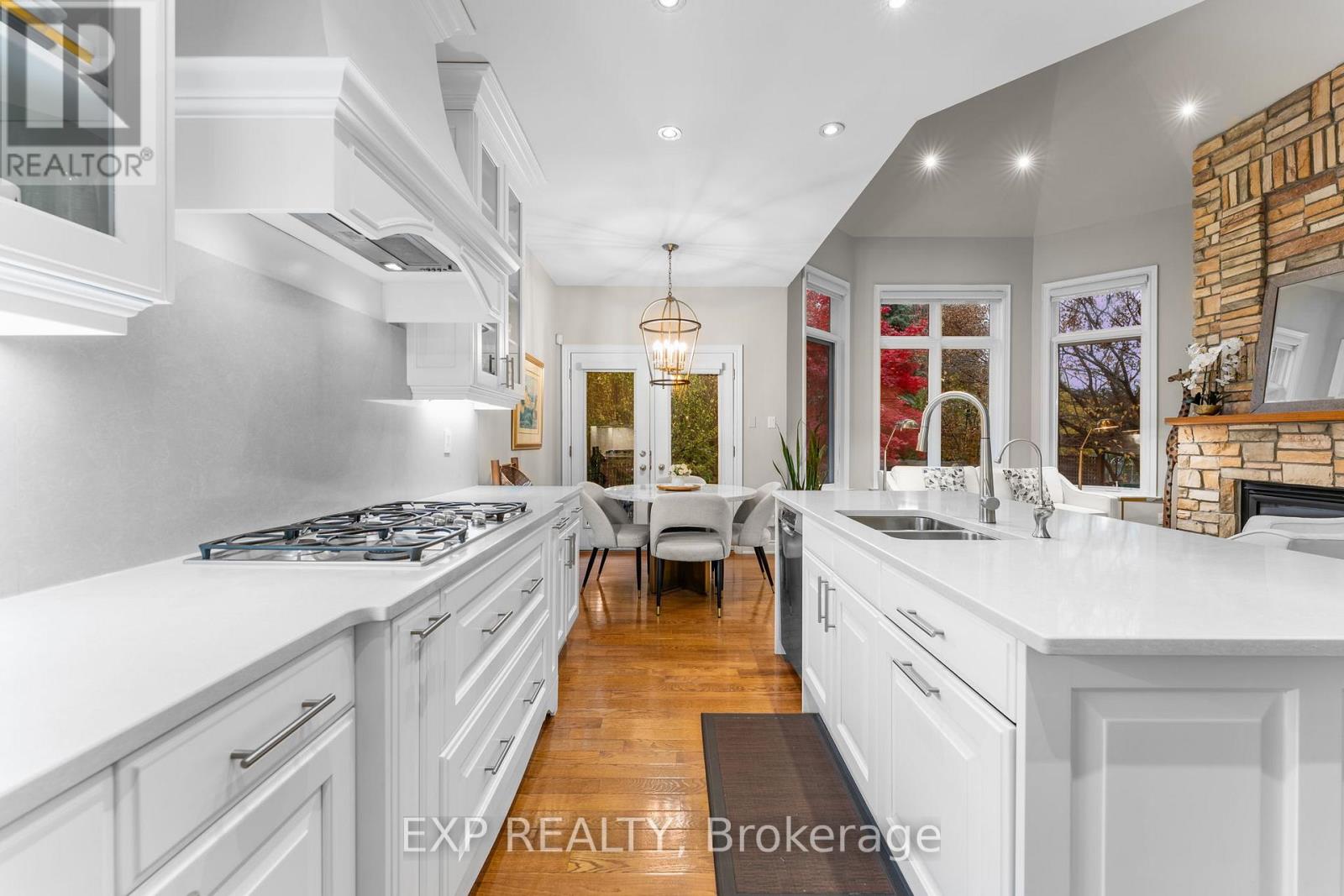 448 Stratford Road, Oakville, Ontario  L6H 6Z2 - Photo 11 - W12529278