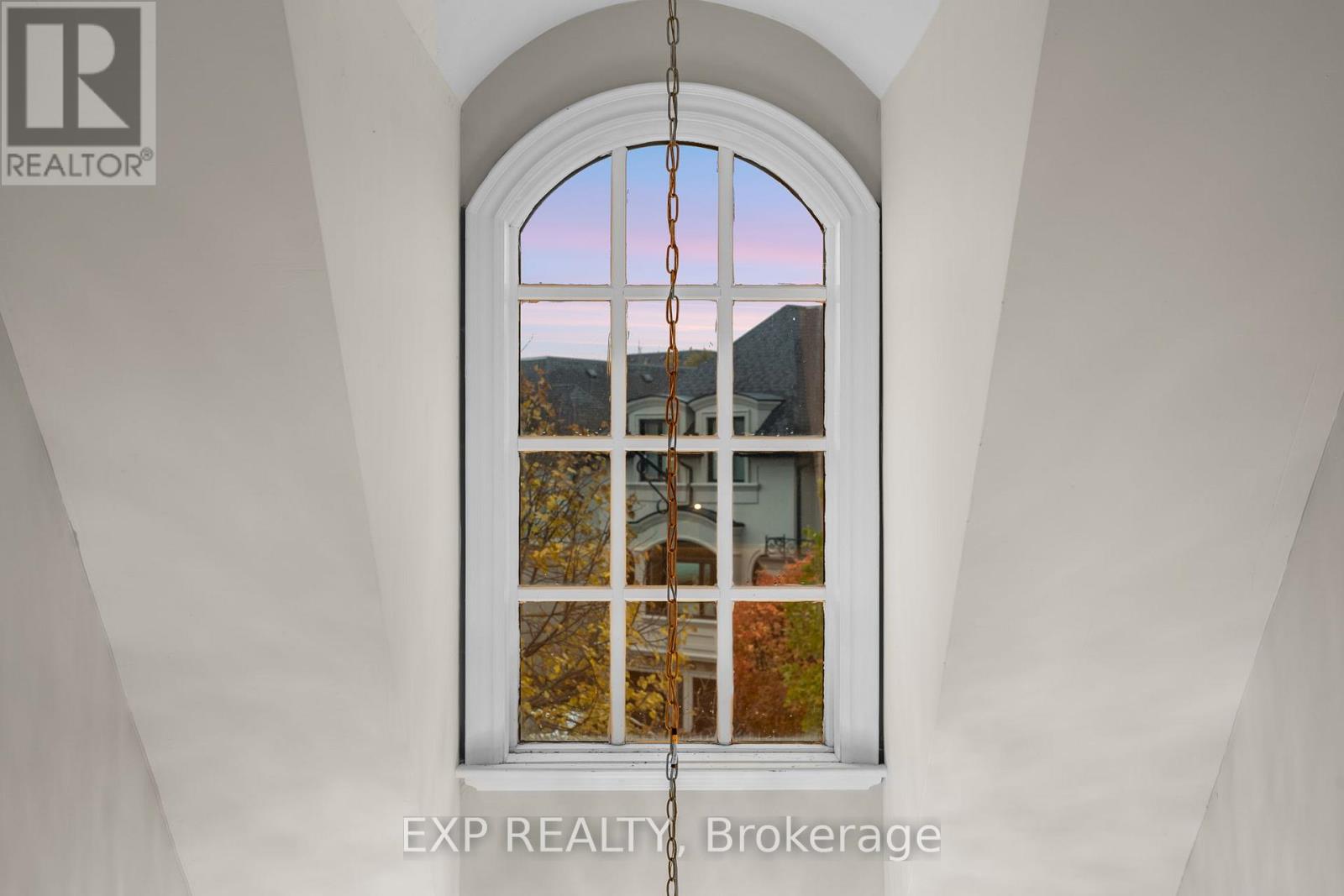 448 Stratford Road, Oakville, Ontario  L6H 6Z2 - Photo 7 - W12529278