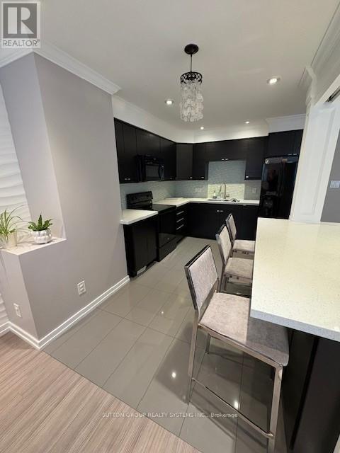 68 - 215 Mississauga Valley Boulevard, Mississauga, Ontario  L5A 1Y7 - Photo 8 - W12534428