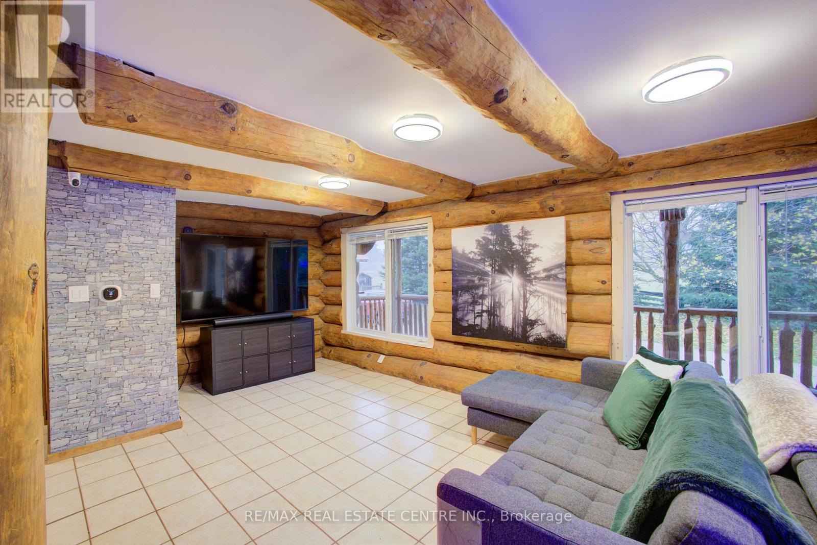 312302 6 Highway, West Grey, Ontario  N0G 1C0 - Photo 7 - X12527386