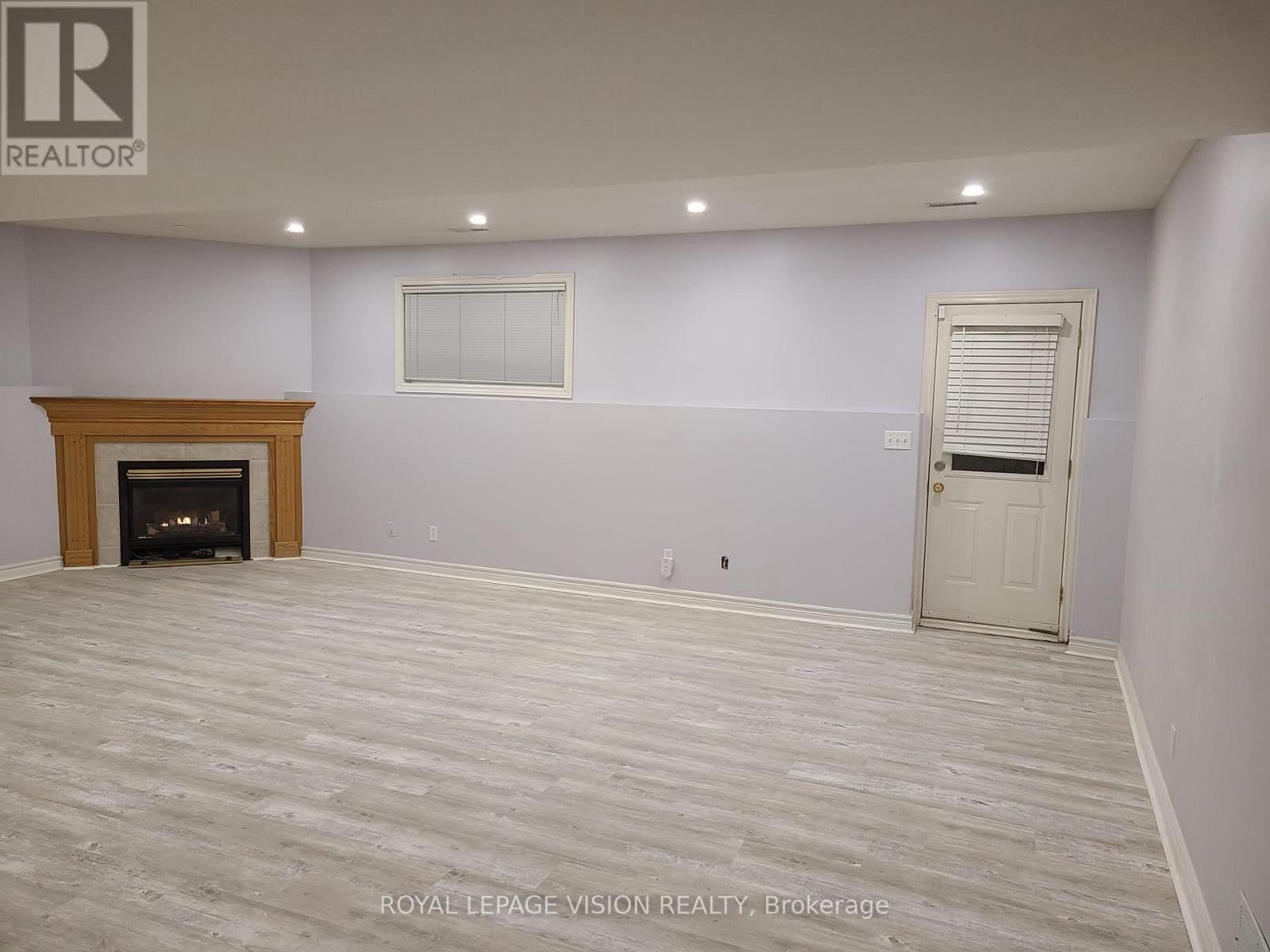 Lower - 8001 Woodsview Crescent, Niagara Falls, Ontario  L2H 3E9 - Photo 2 - X12534476