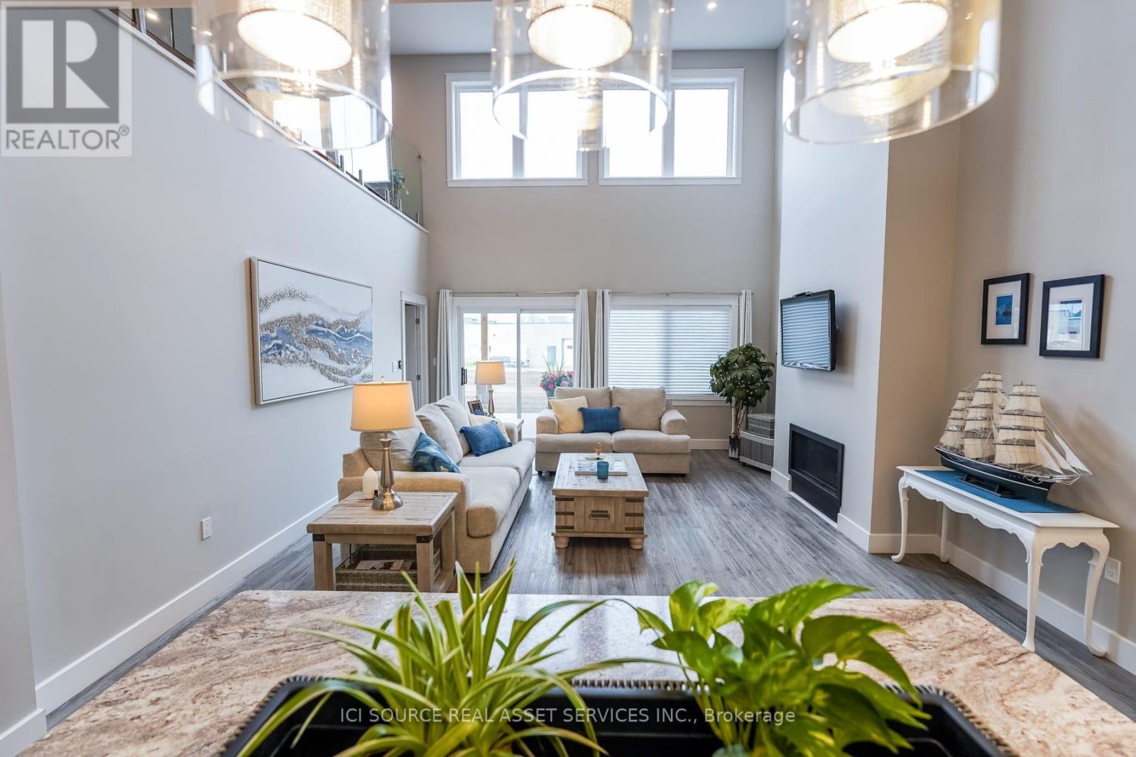 1306 15th Avenue E, Owen Sound, Ontario  N4K 5R9 - Photo 3 - X12534492