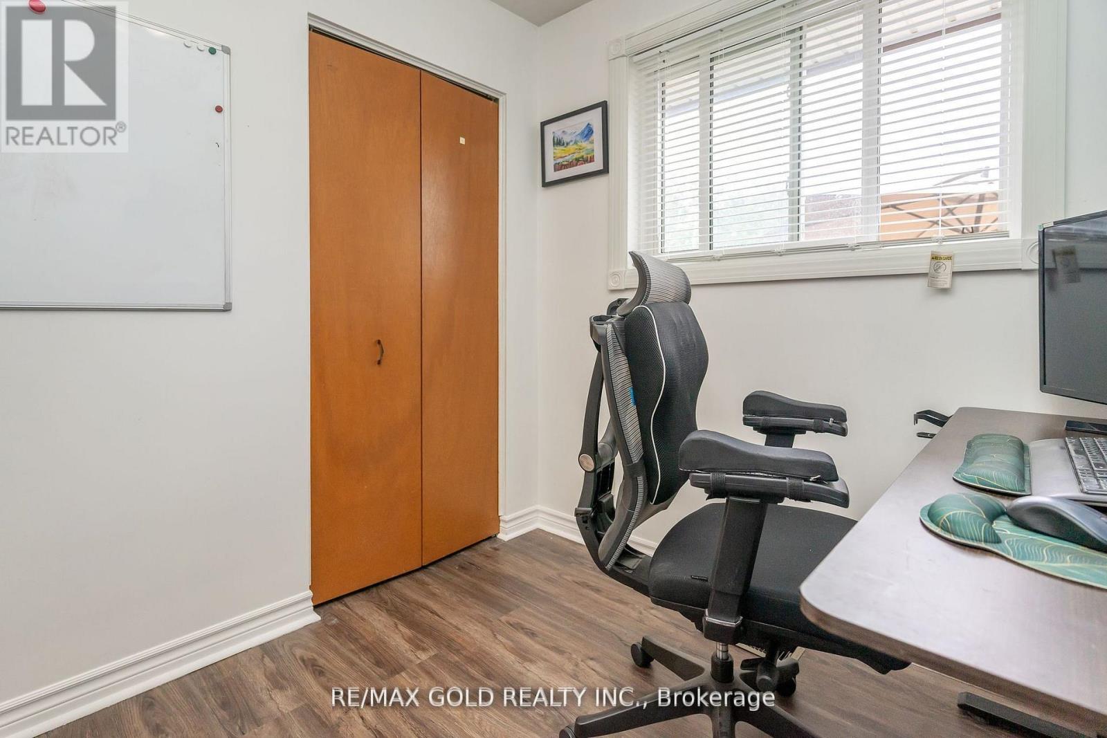 55 Ramblewood Way, Kitchener, Ontario  N2N 1G8 - Photo 21 - X12534508