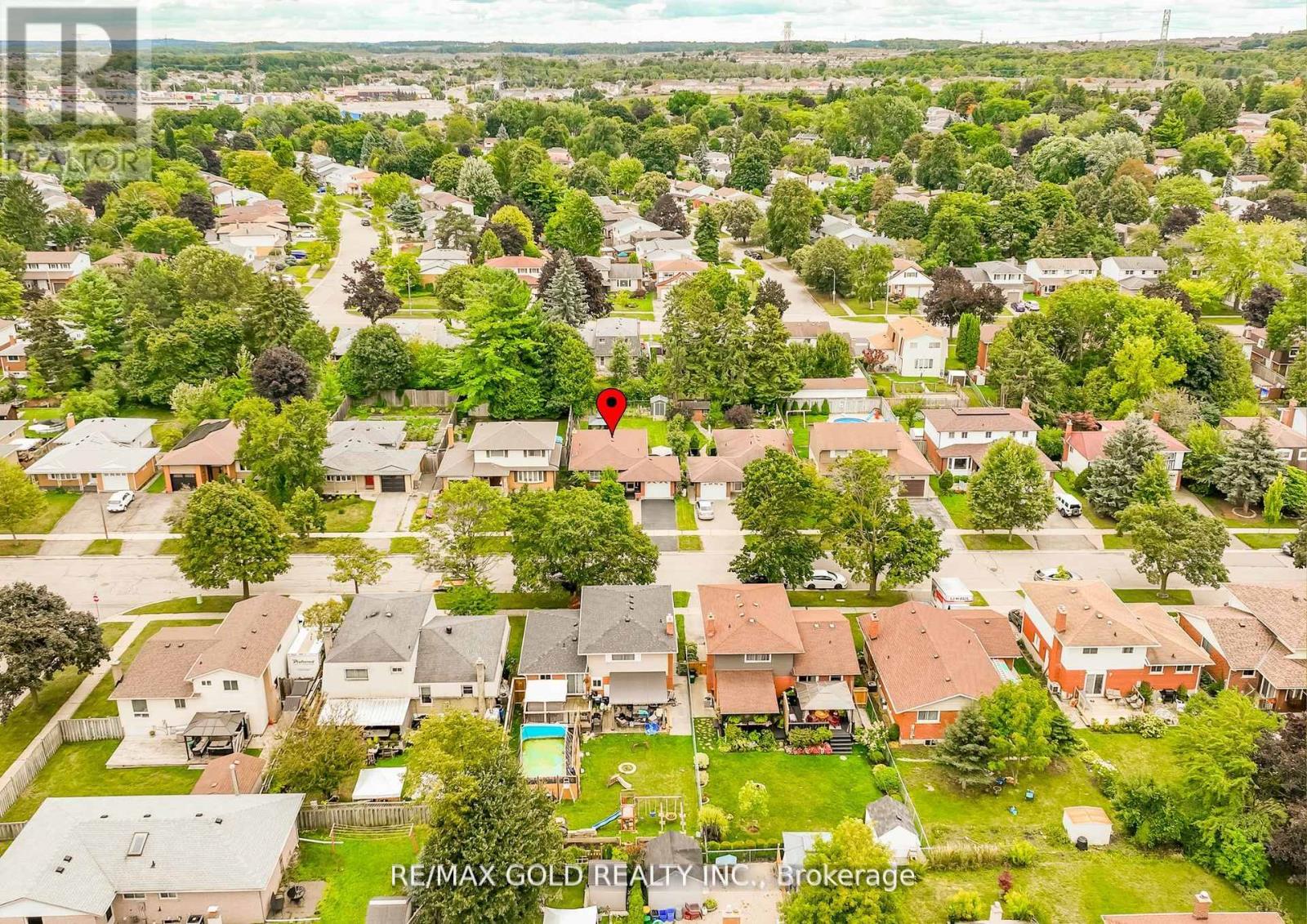 55 Ramblewood Way, Kitchener, Ontario  N2N 1G8 - Photo 40 - X12534508