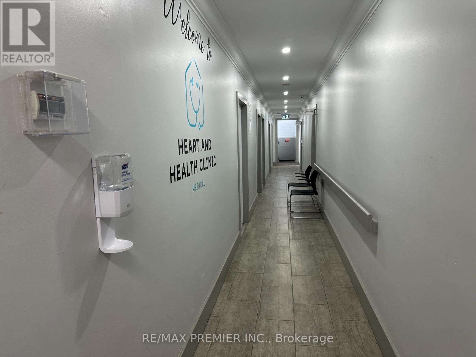 M03 - 70 King Street E, Hamilton, Ontario  L8G 1K2 - Photo 5 - X12534554