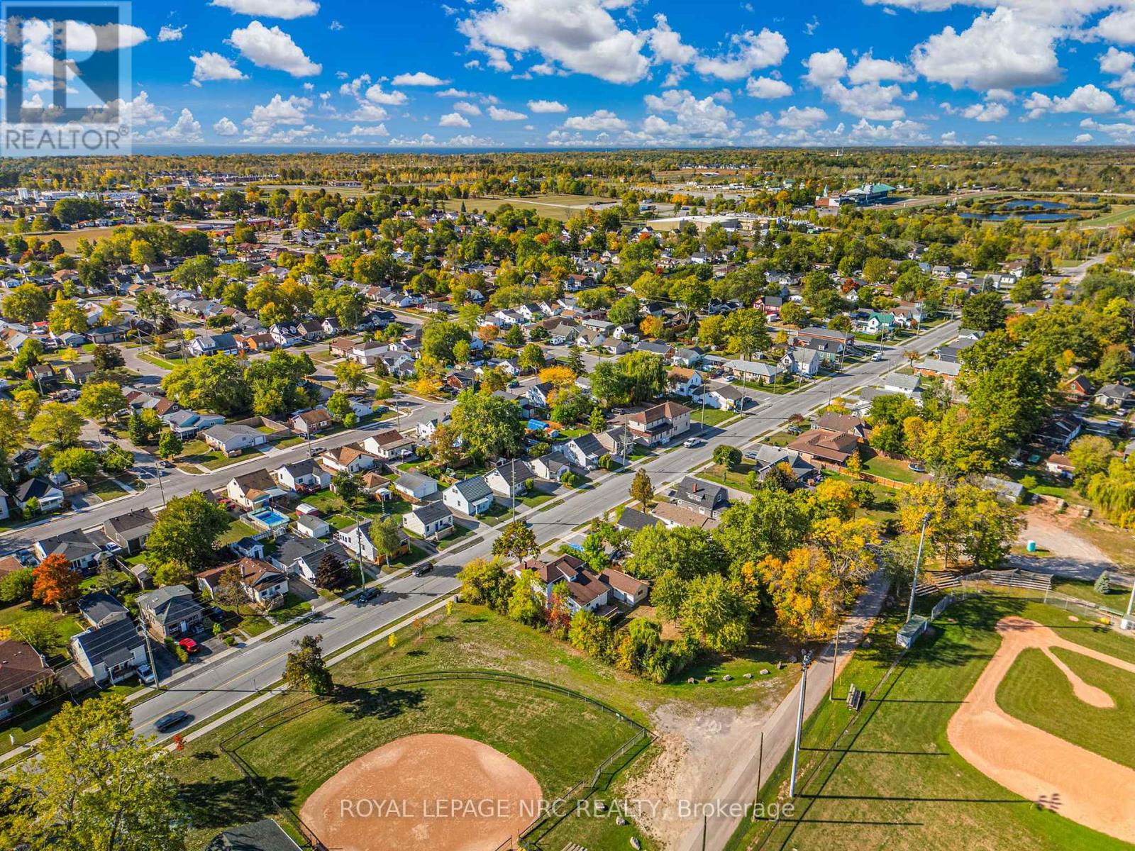 204 Gilmore Road, Fort Erie (Central), Ontario  L2A 2M3 - Photo 42 - X12534644