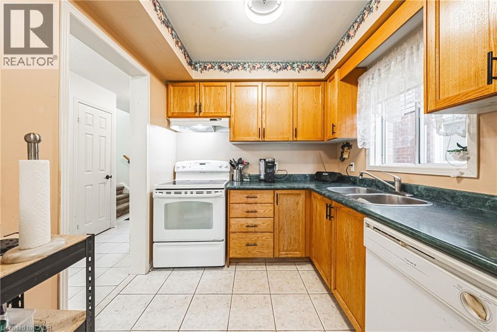 487 Taylor Crescent, Burlington, Ontario  L7L 6G2 - Photo 14 - 40787586